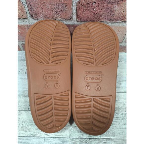 Crocs Dylan Clogs Men's 7 Women's 9 Cognac Brown Classic Slip On New 209366 - Picture 9 of 9